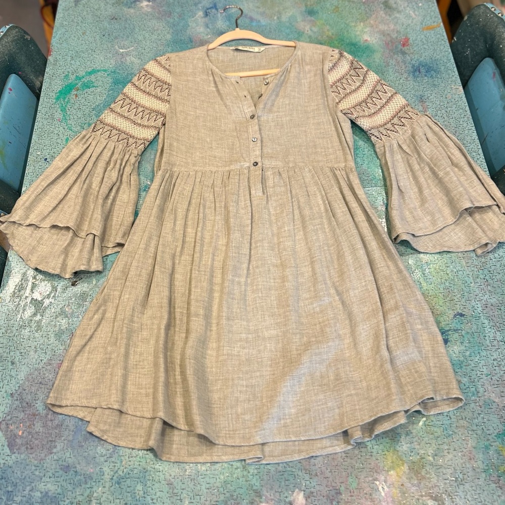 Lightweight Zara Smocked Sleeve Dress